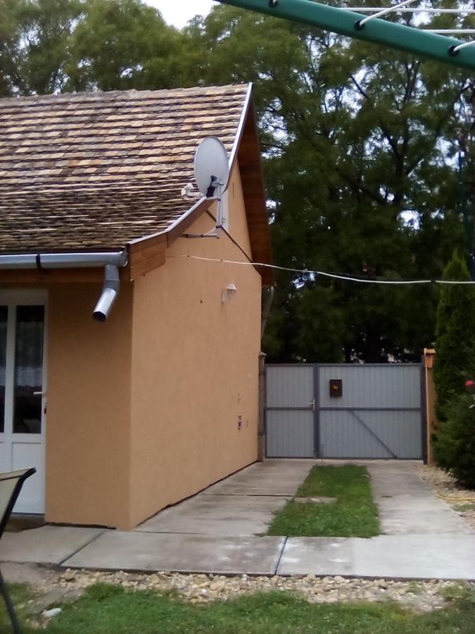 Csilla Apartman Makó エクステリア 写真
