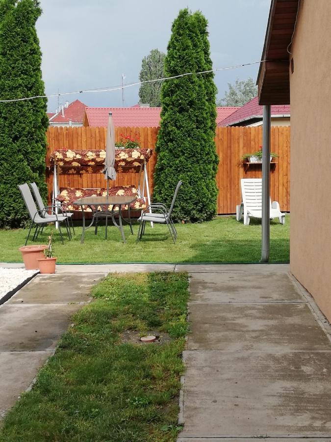 Csilla Apartman Makó エクステリア 写真